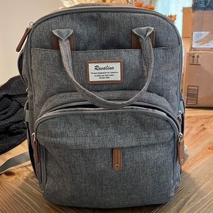 Rivalino diaper bag in gray